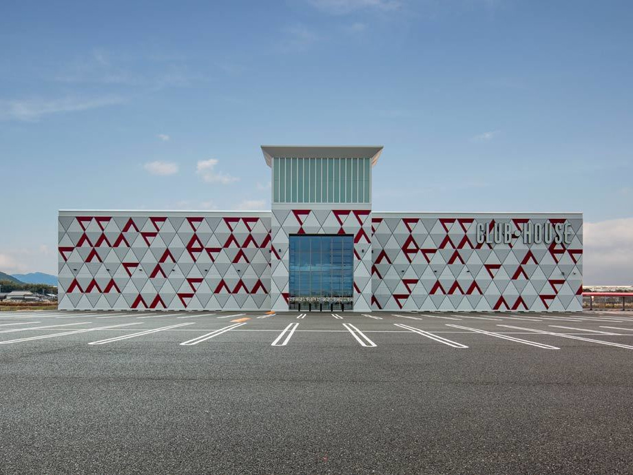 クラブハウス庄内支店外装リニューアル工事