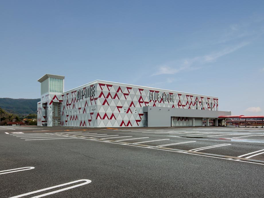 クラブハウス庄内支店外装リニューアル工事