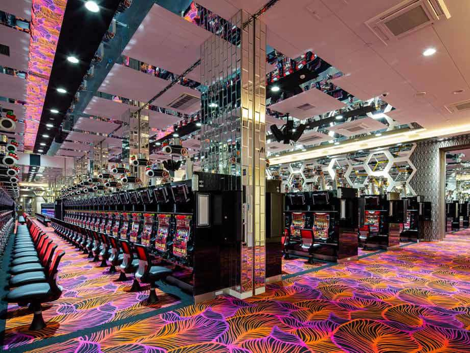 クラブハウス川崎支店竣増改築工事